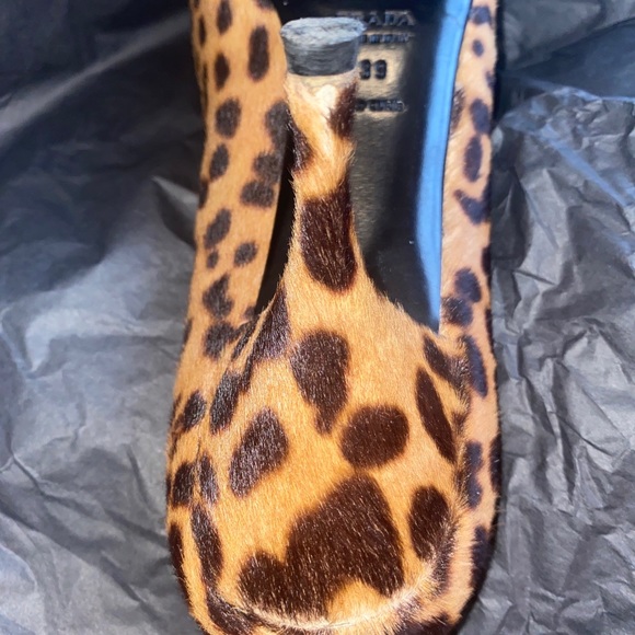 Prada Shoes 38.5, brown pony hair 3” heels. Black leather bow accent. Sole wear. - Picture 6 of 6